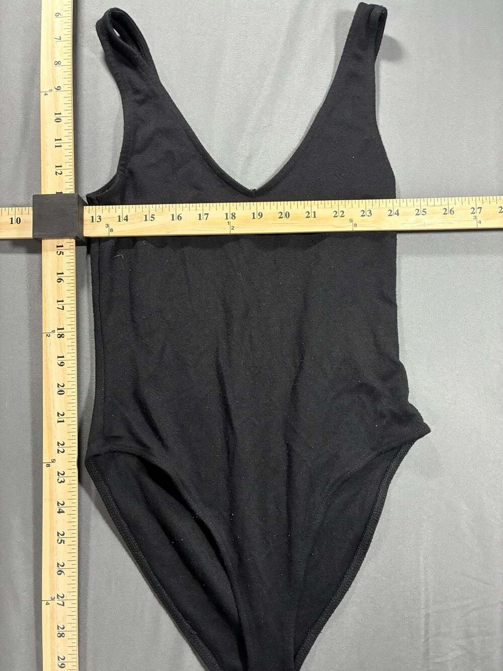 Forever 21 Women's Black Sleeveless V-Neck Snap Closure Bodysuit